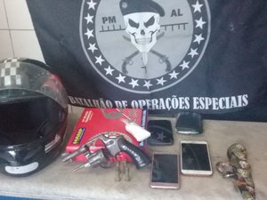 Homem suspeito de assaltos na parte alta de Maceió é preso no Prado