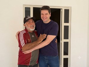 Ex-prefeito do PT declara apoio a Davi Davino Filho