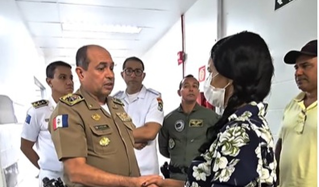 Comandante da PM visita cabo que teve braço reimplantado após grave acidente quando voltava para AL