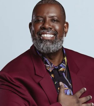 Péricles comemora homenagem em prêmio que celebra a cultura negra