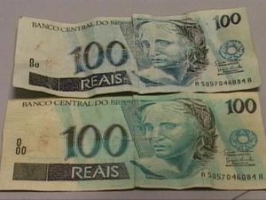 Idoso é preso com notas de cem reais falsificadas em Arapiraca