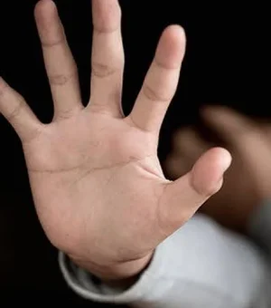 Homem é preso suspeito de abusar sexualmente da própria filha em Maceió