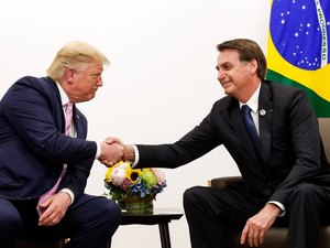 Para reduzir déficit, Bolsonaro inicia pauta comercial na Flórida