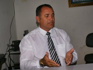 Vereadores se unem para tentar afastar presidente de Câmara no Sertão