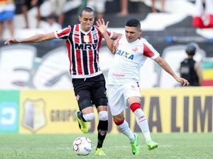 Série B: Náutico vence o clássico com o Santa, América vice líder e CRB ameaçado