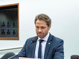 Pedro Vilela apresenta emenda contra cobrança do ECAD em hotéis e pousadas