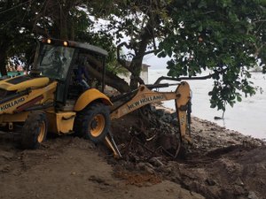 Prefeito decreta situação de emergência após avanço do mar na Barra Nova