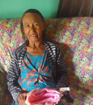 Idosa com Alzheimer desaparece após sair de carro no centro de Arapiraca