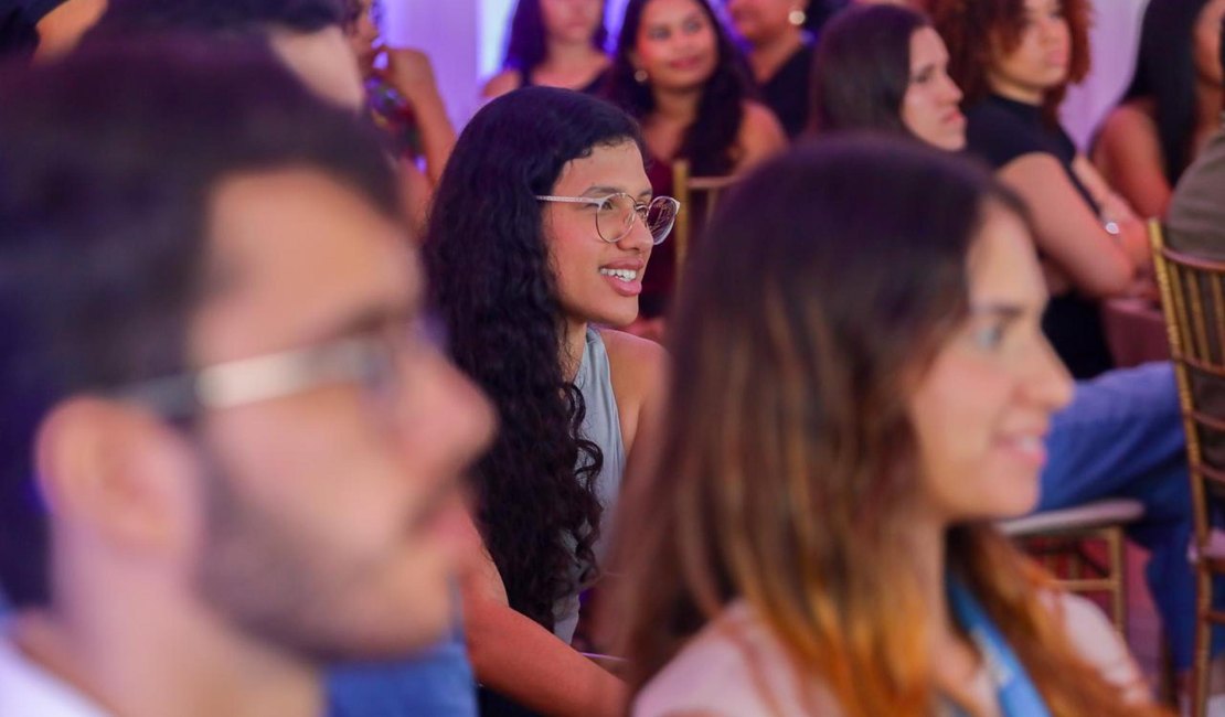 Governo divulga lista de estudantes habilitados ao programa Primeiro Emprego