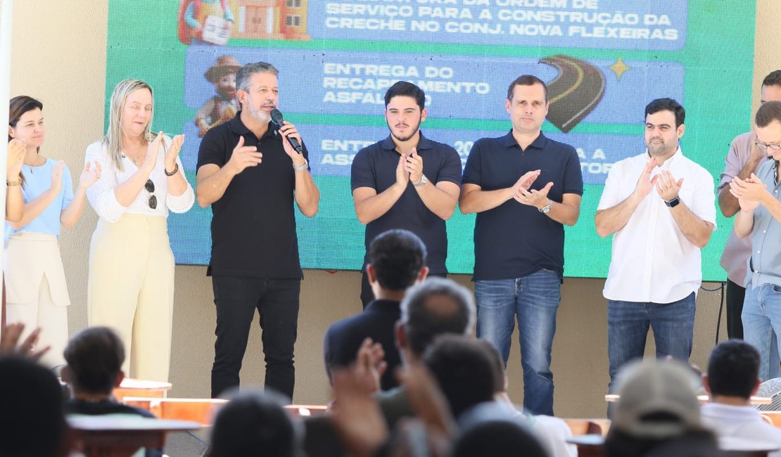 Arthur Lira entrega modernização de ruas e kits de apicultura em Flexeiras