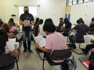 Primeira turma da CNH Social inicia curso com 50 alunos