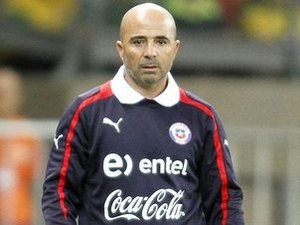 'Louquinho' e obcecado por treinos, Sampaoli é o paizão da seleção chilena