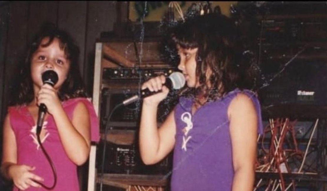 Maraisa posta foto cantando com Maiara, quando eram crianças, e fãs piram