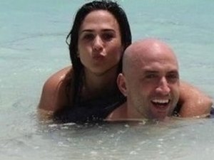 Tatá Werneck chora ao falar sobre Paulo Gustavo: 'Ele vai voltar'