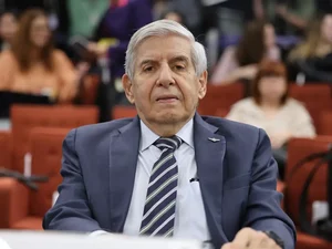 PGR se manifesta a favor de prisão domiciliar para Augusto Heleno