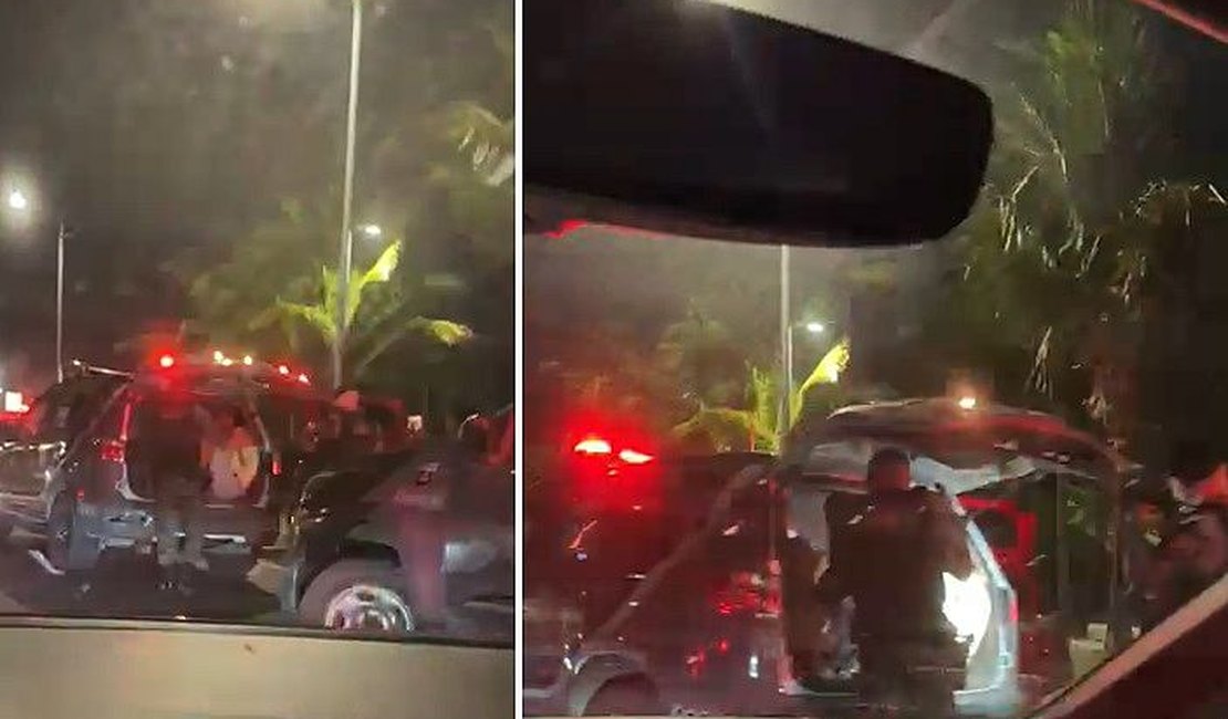 [Vídeo] Criminosos são presos em Maceió após roubar carro de filhos de policial militar