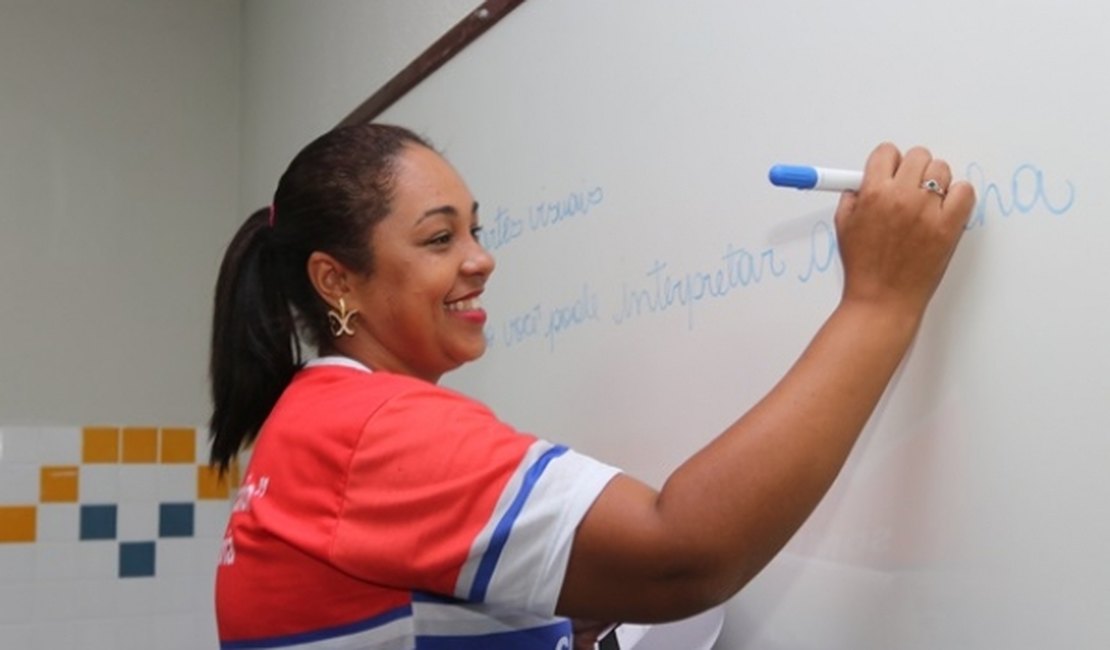 Servidores da Educação estadual precisam fazer recadastramento