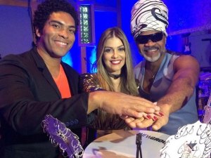 Alagoana Millane Hora é vaiada em sua estreia como vocalista da Timbalada