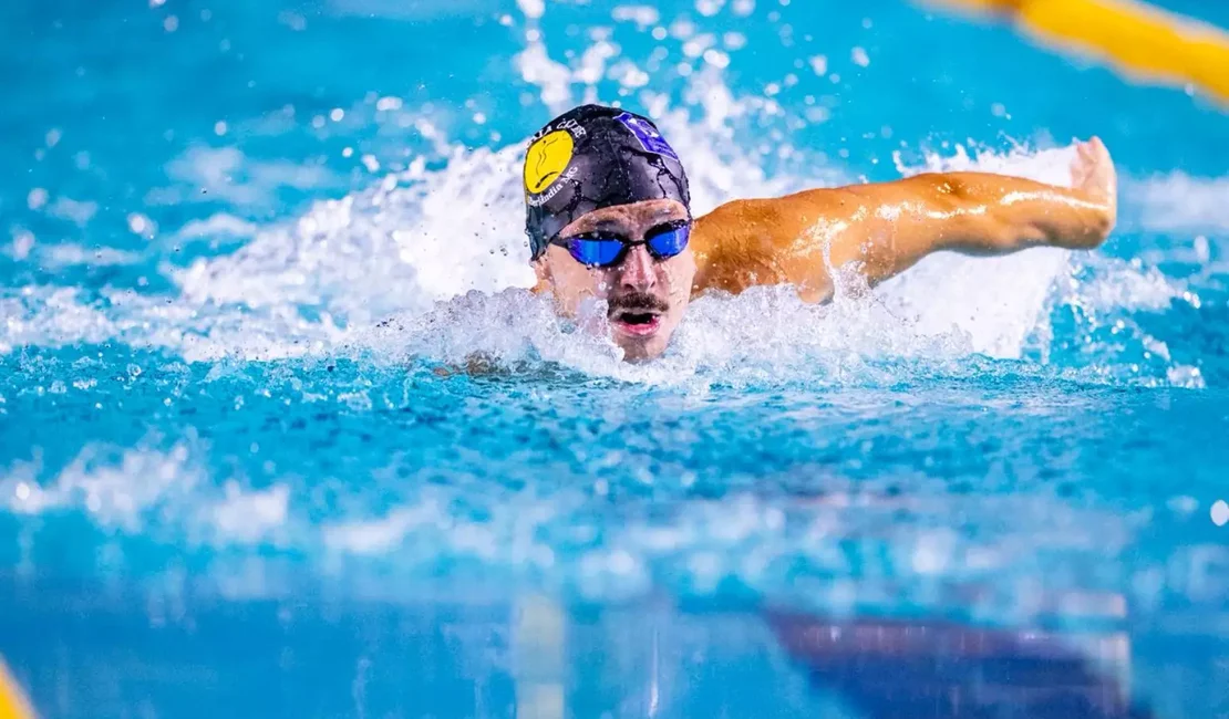 Menino perdeu o braço por mordida de tigre em zoológico e sonha com Paralimpíada: 'Treino até vomitar'