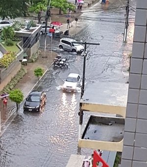 Semana continuará com intensas chuvas na capital