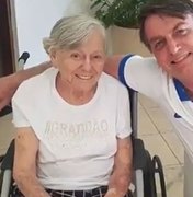Corpo de D. Olinda, mãe de Bolsonaro, é sepultado em Eldorado (SP)