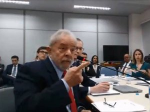 Lula será interrogado hoje pela primeira vez depois de ter deixado a prisão 
