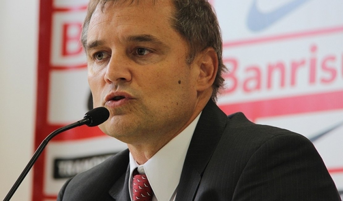 Atlético-MG confirma Diego Aguirre como técnico para 2016