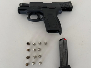 Homem é preso com arma furtada de policial no bairro Jardim Esperança, em Arapiraca