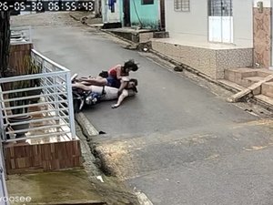 Motociclista fica desacordado após acidente com três ocupantes em moto no interior de Alagoas