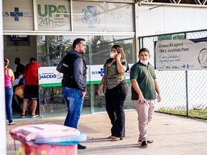 Leonardo Dias constata problemas em UPA do Trapiche e cobra melhor atendimento à população