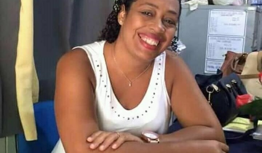 Professora é assassinada pelo ex-marido com várias facadas no pescoço