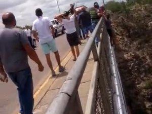 Trabalhadores impedem suicídio em ponte entre AL e BA