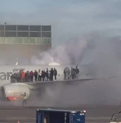 Avião da American Airlines pega fogo após pouso de emergência nos EUA