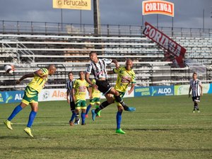ASA faz preparação para jogo com o CSA e zagueiro Anselmo deverá ser operado