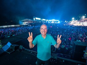 Prefeito Ronaldo Lopes anuncia atrações musicais de Bom Jesus dos Navegantes em 2024