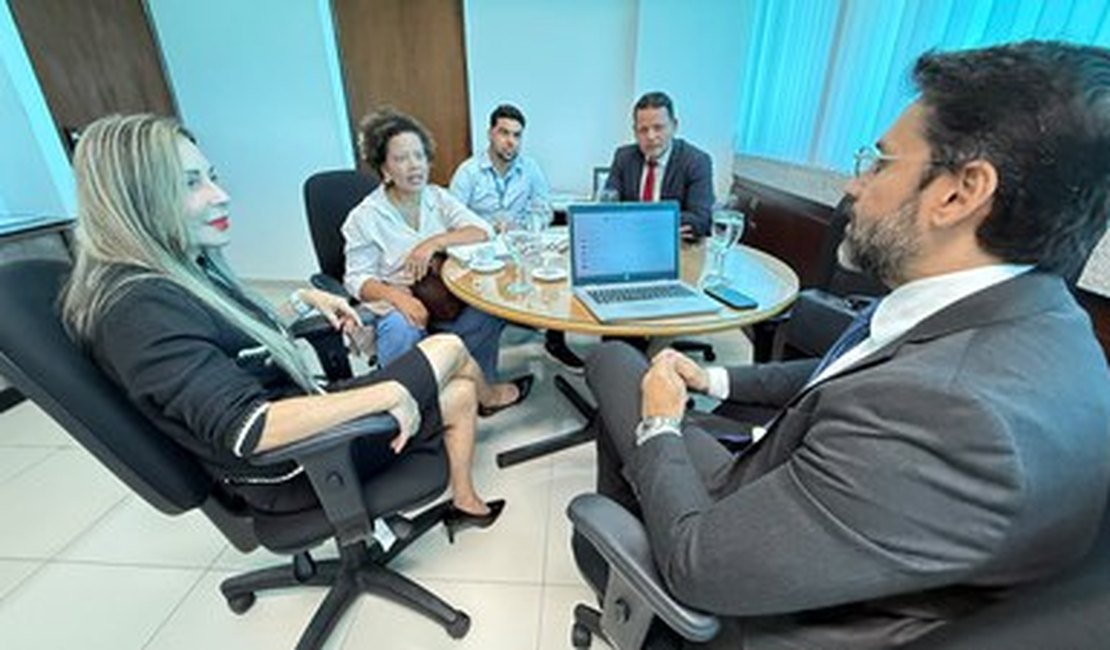 Japaratinga alinha ações com ministérios públicos para início do MPEduc