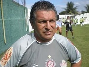 Morre ex-técnico do ASA, Ubirajara Veiga, vítima de Covid-19