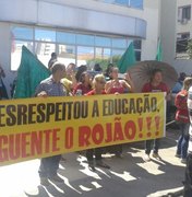 Prefeitura irá cortar ponto de servidores da Educação que aderirem à greve