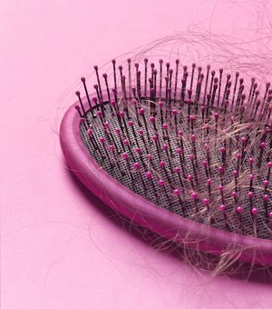 Pacientes com Covid-19 relatam perda de cabelo excessiva depois da infecção