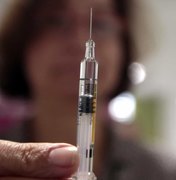 Apenas em 2021 pessoas começarão a receber vacina, diz OMS