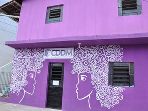 Centro de Defesa da Mulher faz atendimento gratuito com apoio da Ufal