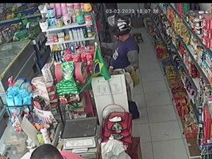 Ladrão é flagrado cometendo furto em Arapiraca