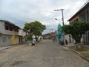 Depois de quatro dias, chega água em Japaratinga