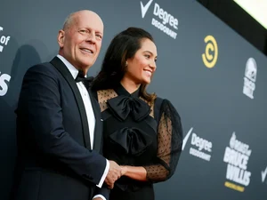 Esposa de Bruce Willis desabafa sobre doença do ator: “Um longo adeus”