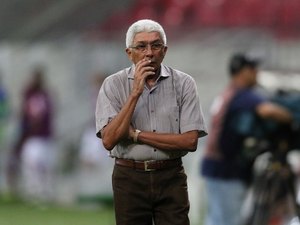 Santa Cruz anuncia contratação do técnico Givanildo Oliveira