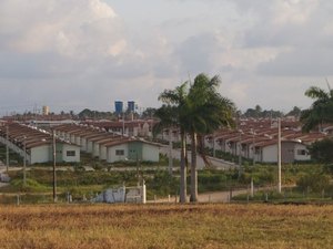 Jovem é preso após colidir contra viatura da polícia no Baixo São Francisco