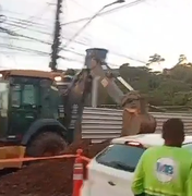 Obra da Casal tem causado transtorno no bairro Bebedouro, em Maceió
