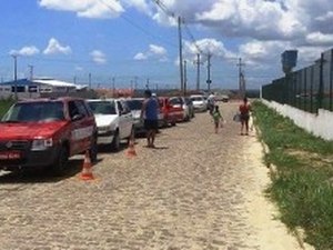 SMTT e Inmetro aferem taxímetros dos veículos retardatários de Penedo