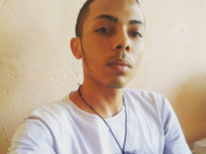 Talento desperdiçado:desenhista não encontra oportunidade para potencializar arte 