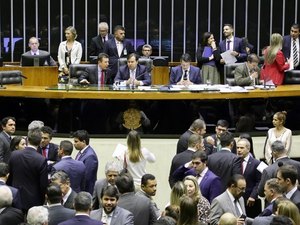 Câmara aprova PEC que obriga governo a executar os investimentos do Orçamento